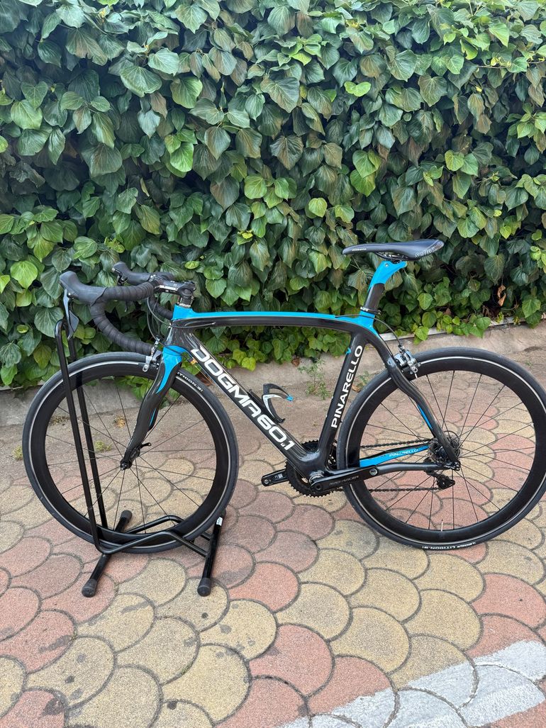 Used Pinarello Dogma 60.1 Frameset 2011 2011 Road & Gravel, Blue — image 8 of 15