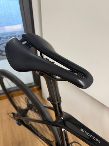 Used Trek Émonda SL 6 Disc Pro 2021 2021 Road & Gravel, Red — image 5 of 9