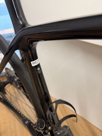 Used Trek Émonda SL 6 Disc Pro 2021 2021 Road & Gravel, Red — image 4 of 9