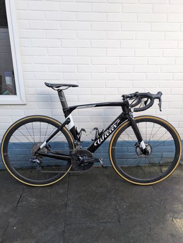 Wilier Cento1AIR SHIMANO ULTEGRA Di2 8070 2020 2020 Road & Gravel usato