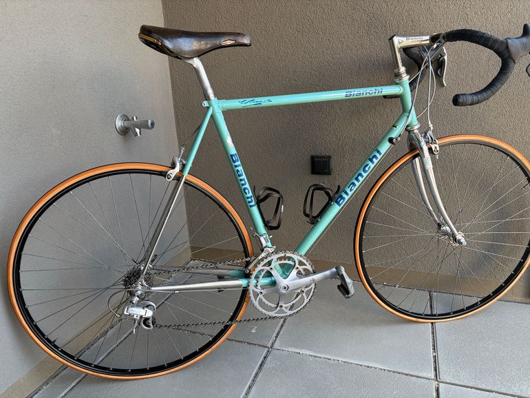 Bianchi Custom Campagnolo Chorus 1990 Road & Gravel d'occasion — image 1 sur 14