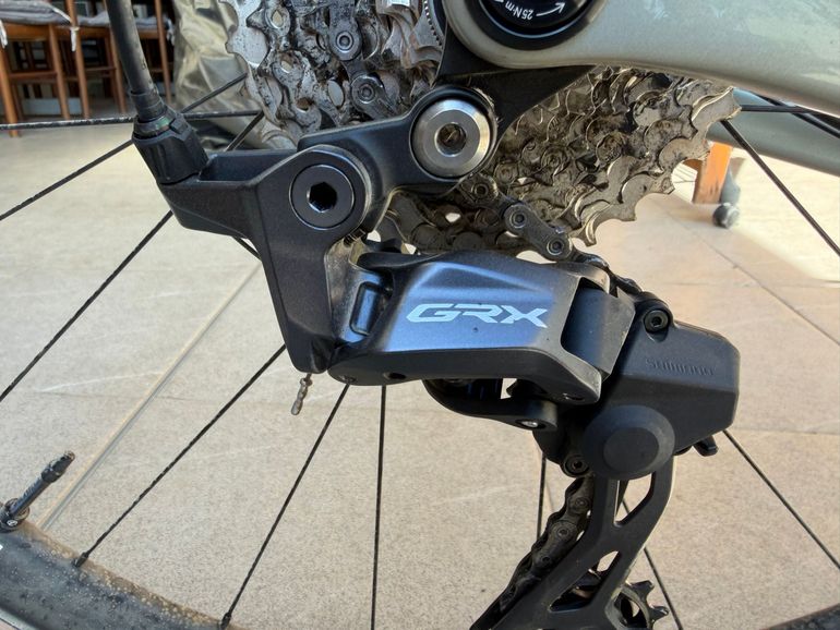 Použité Pinarello GREVIL F1 SHIMANO GRX 610 2026 2026 Road & Gravel — obrázek 3 z 8