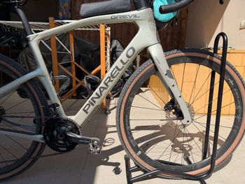 Použité Pinarello GREVIL F1 SHIMANO GRX 610 2026 2026 Road & Gravel