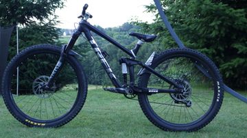 Gebrauchtes Trek Slash 8 29 2019 2019 Mountainbike, Schwarz, 29 — Bild 1 von 7