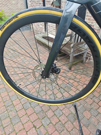 Used Trek Émonda SL 6 Pro Di2 2023 2023 Road & Gravel, Black — image 4 of 9