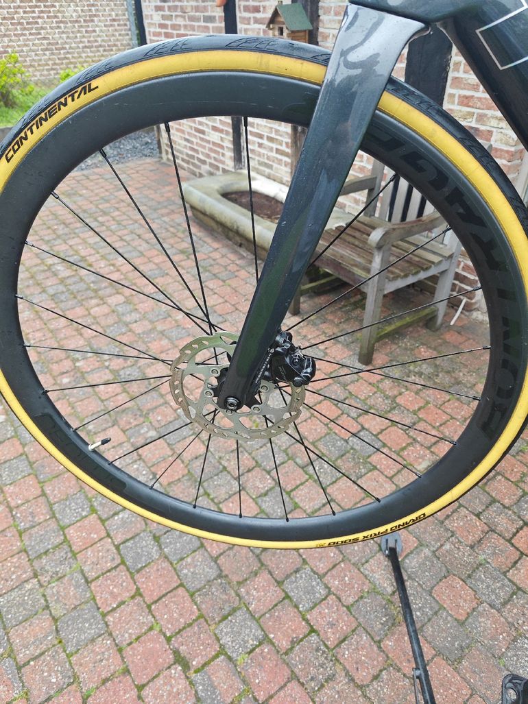 Used Trek Émonda SL 6 Pro Di2 2023 2023 Road & Gravel, Black — image 4 of 9