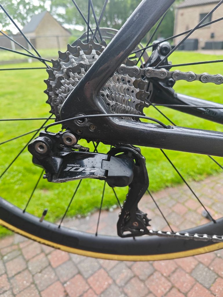 Used Trek Émonda SL 6 Pro Di2 2023 2023 Road & Gravel, Black — image 6 of 9