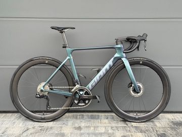 Tweedehands Giant Propel Advanced 1 2025 2025 Road & Gravel — afbeelding 1 van 9