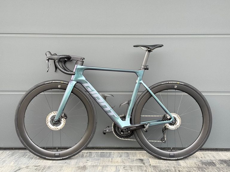 Giant Propel Advanced 1 2025 2025 Road & Gravel d'occasion — image 2 sur 9