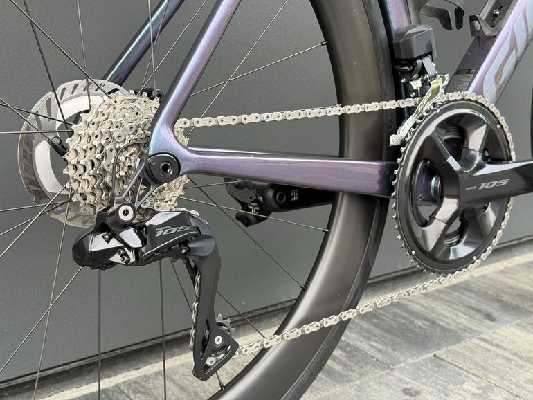 Giant Propel Advanced 1 2025 2025 Road & Gravel d'occasion — image 4 sur 9