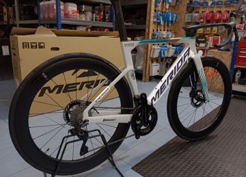 Used Merida REACTO TEAM 2025 2025 Road & Gravel, White — image 3 of 7