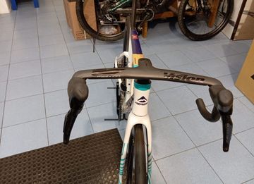 Used Merida REACTO TEAM 2025 2025 Road & Gravel, White — image 4 of 7