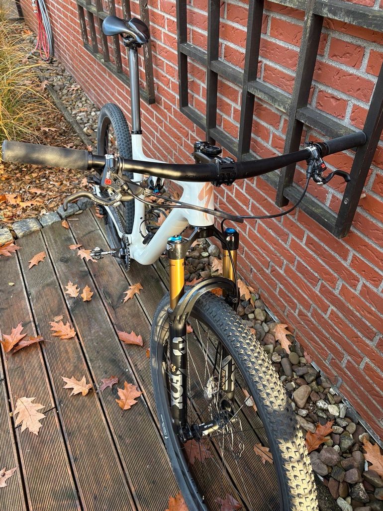 Specialized Epic Evo PRO 2023 Mountainbike d'occasion — image 2 sur 17