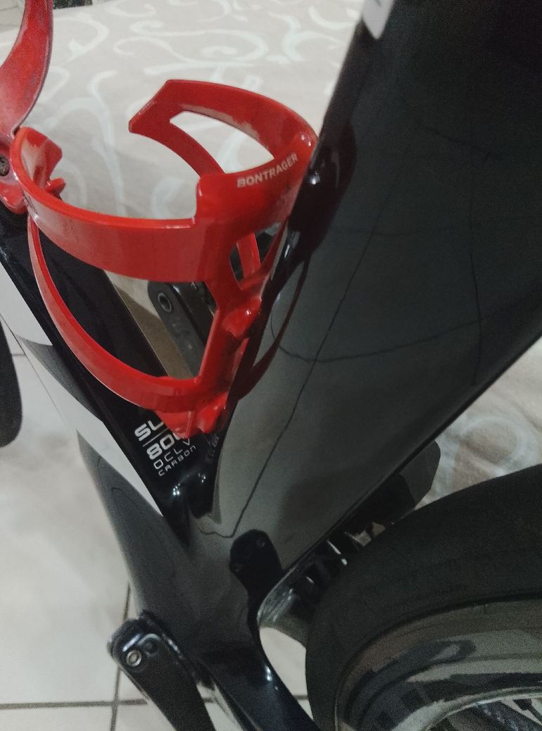 Used Trek Madone SL 6 Di2 2023 2023 Road & Gravel, Red — image 4 of 15