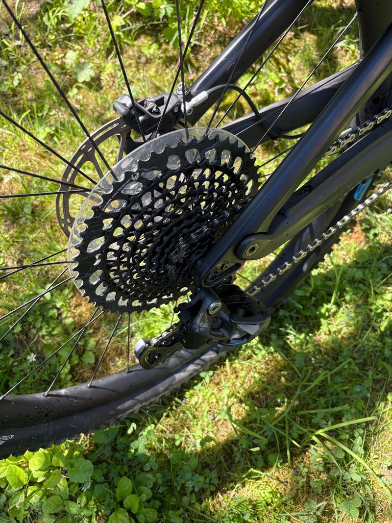 Used Canyon Neuron CF LTD 2021 2021 Mountainbike, Black, 27.5, 29 — image 6 of 13