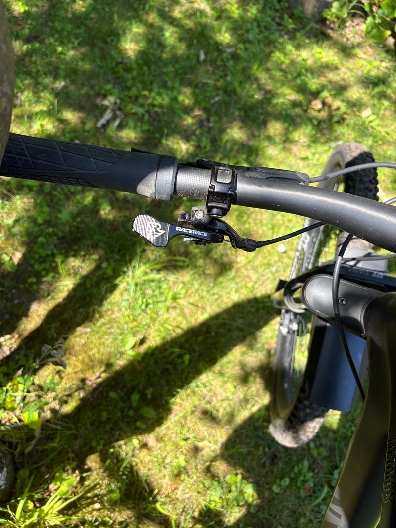 Used Canyon Neuron CF LTD 2021 2021 Mountainbike, Black, 27.5, 29 — image 2 of 13