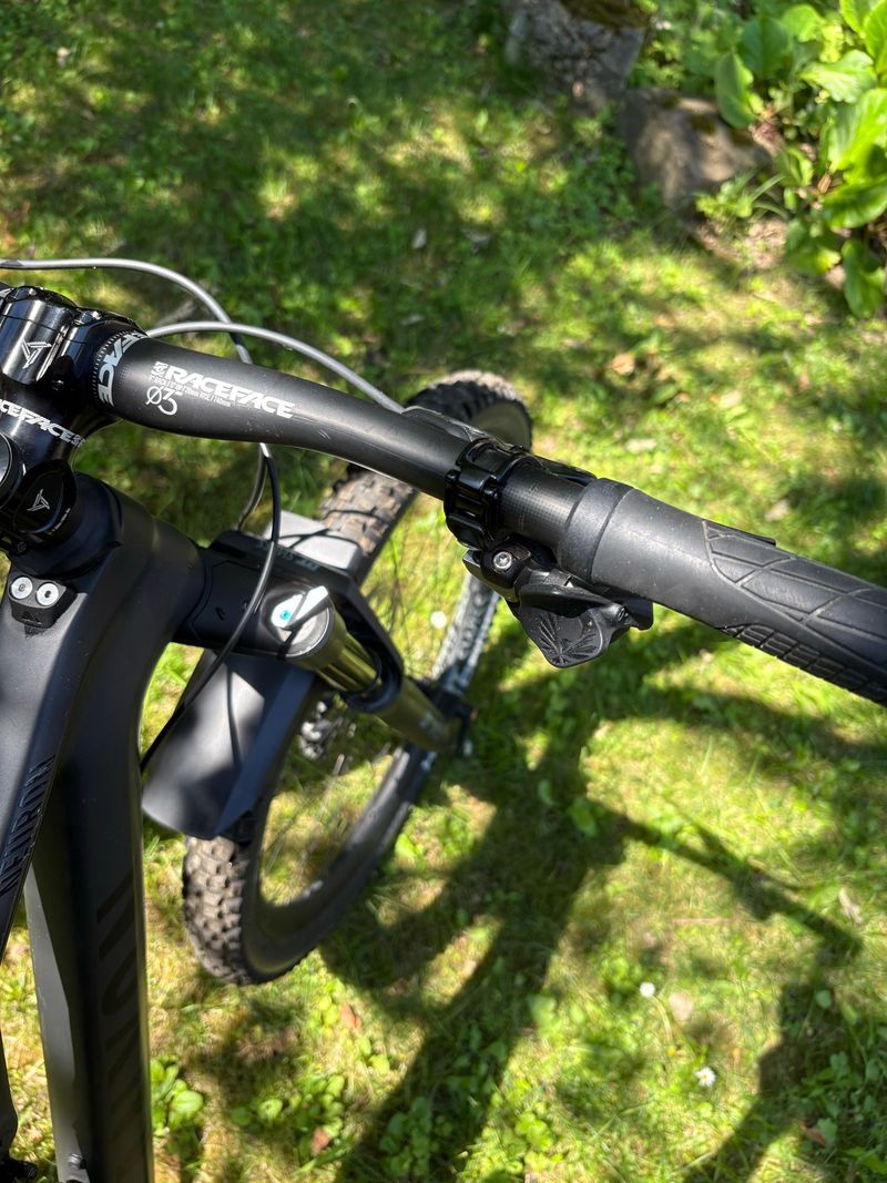 Used Canyon Neuron CF LTD 2021 2021 Mountainbike, Black, 27.5, 29 — image 8 of 13