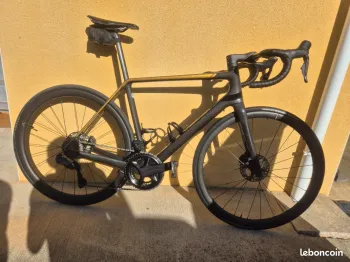 Tweedehands Cervélo R5 Ultegra Di2 2022 2022 Racefiets & gravel