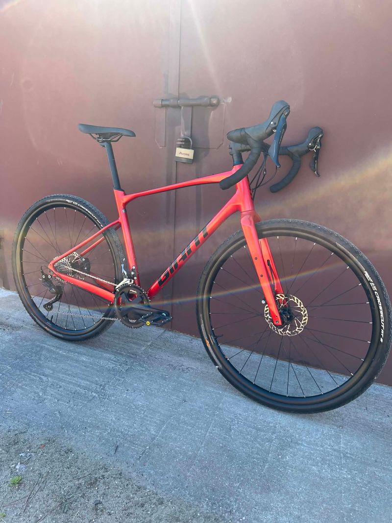 Tweedehands Giant Revolt 1 2022 2022 Road & Gravel — afbeelding 2 van 8