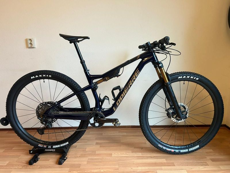 Used Lapierre XRM Shimano Deore XT 2025 Mountainbike, Blue — image 1 of 18