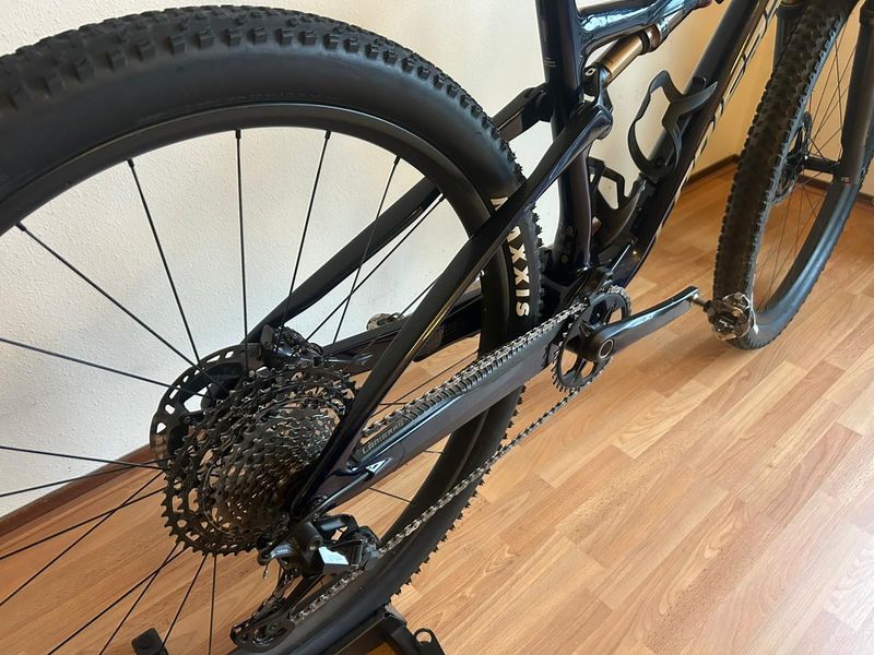Used Lapierre XRM Shimano Deore XT 2025 Mountainbike, Blue — image 15 of 18