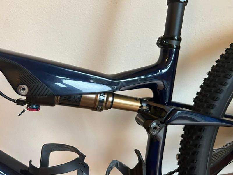 Used Lapierre XRM Shimano Deore XT 2025 Mountainbike, Blue — image 7 of 18