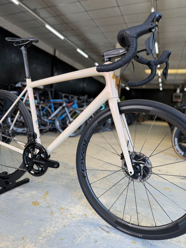 Tweedehands Specialized S-Works Aethos - Dura Ace Di2 2021 2021 Road & Gravel — afbeelding 3 van 20
