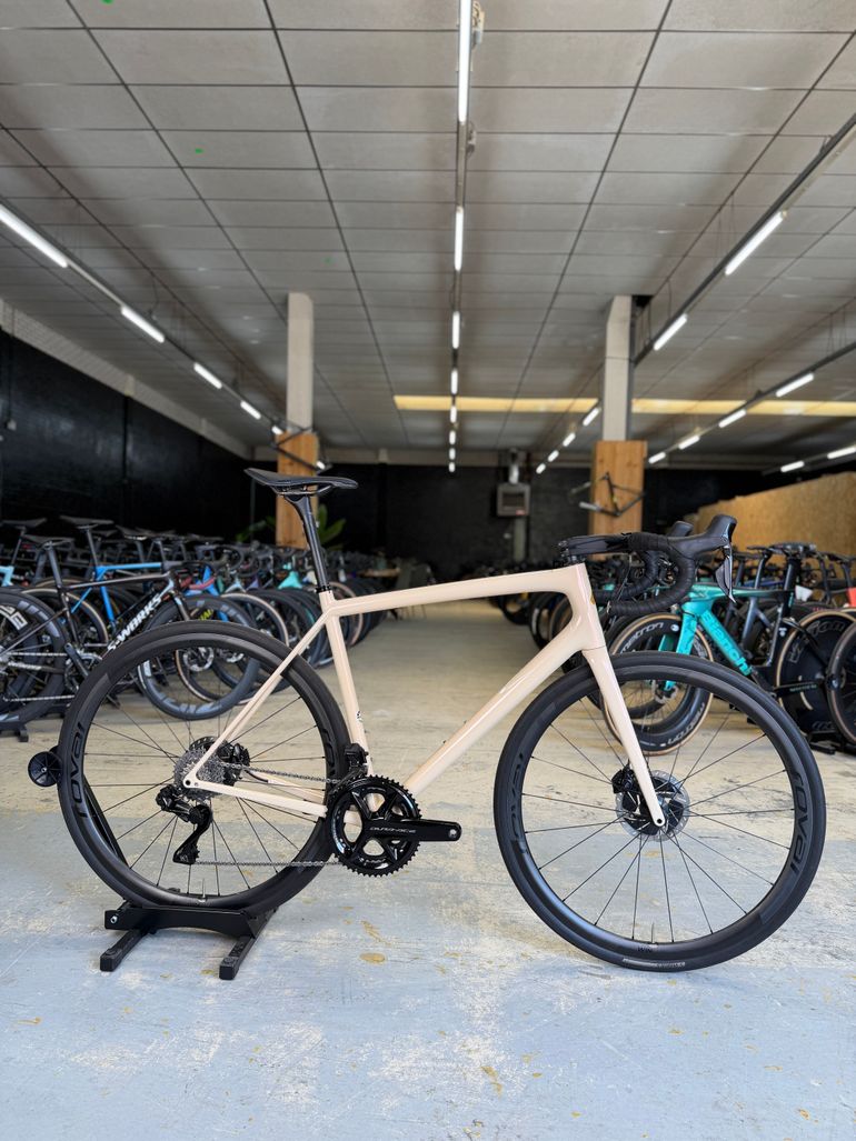 Tweedehands Specialized S-Works Aethos - Dura Ace Di2 2021 2021 Road & Gravel — afbeelding 1 van 20