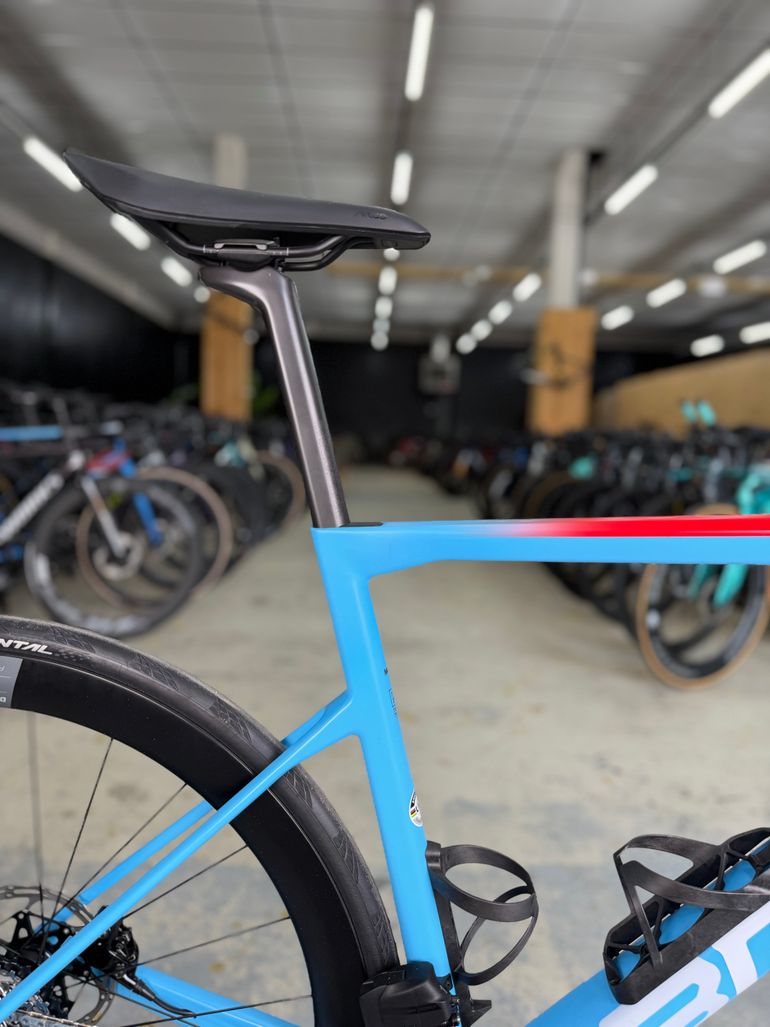 Použité BMC Teammachine SLR01 AXS Carbon 2024 Road & Gravel — obrázek 7 z 24