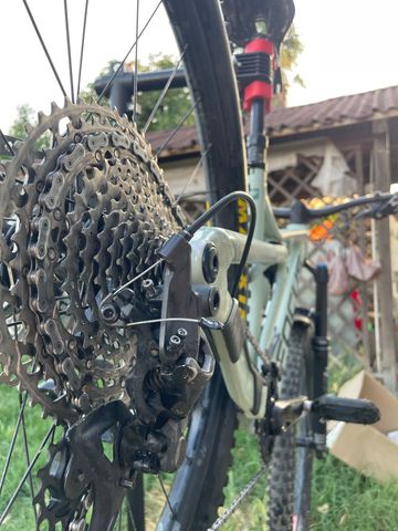 Used Focus JAM 6.9 2022 2022 Mountainbike, White, 29 — image 2 of 11