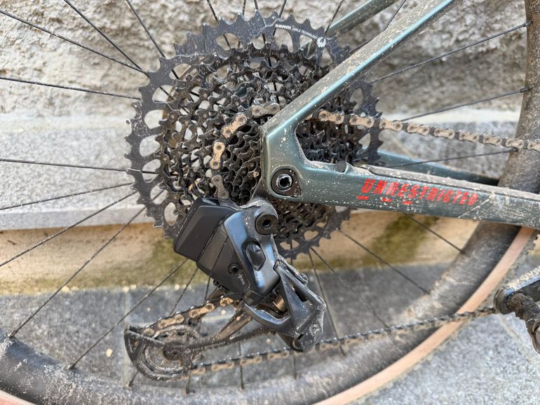 Used BMC URS LT ONE 2023 2023 Road & Gravel, Green — image 3 of 3