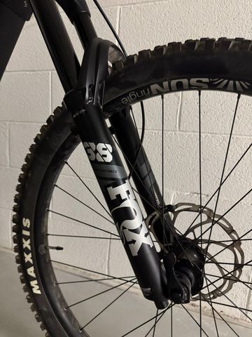 Canyon Torque:on Shimano SLX 2022 Mountainbike d'occasion — image 3 sur 4