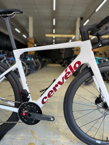 Tweedehands Cervélo Caledonia-5 AXS Carbon 2024 Road & Gravel — afbeelding 13 van 24