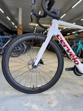 Tweedehands Cervélo Caledonia-5 AXS Carbon 2024 Road & Gravel — afbeelding 18 van 24