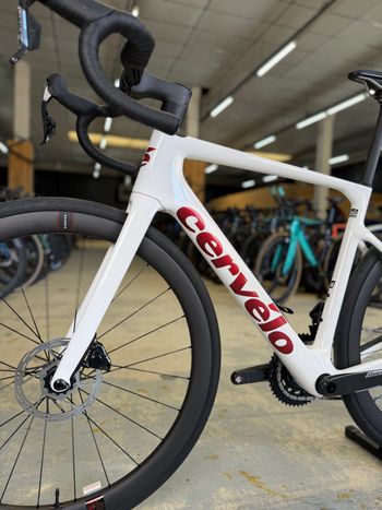 Tweedehands Cervélo Caledonia-5 AXS Carbon 2024 Road & Gravel — afbeelding 19 van 24
