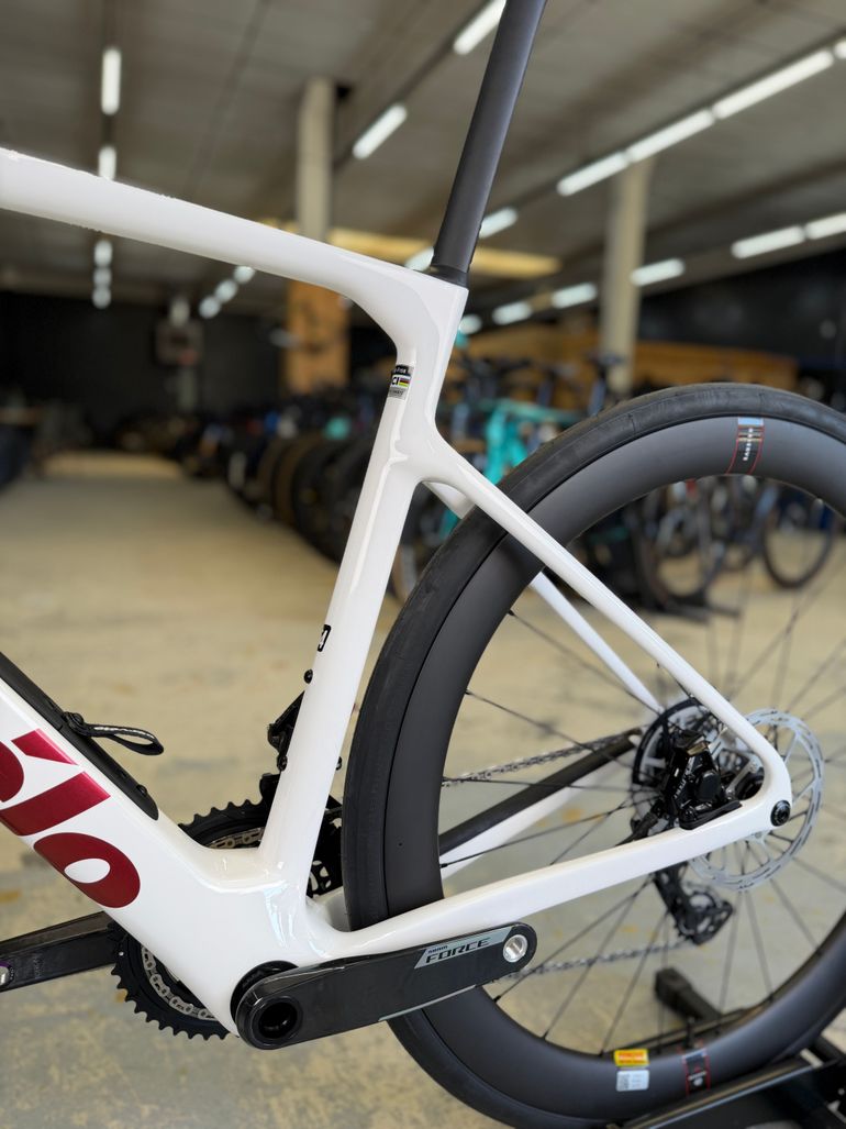 Tweedehands Cervélo Caledonia-5 AXS Carbon 2024 Road & Gravel — afbeelding 21 van 24