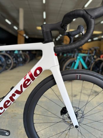 Tweedehands Cervélo Caledonia-5 AXS Carbon 2024 Road & Gravel — afbeelding 6 van 24