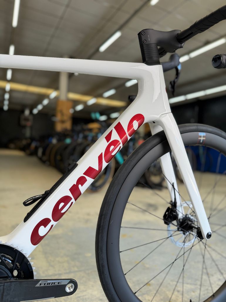 Tweedehands Cervélo Caledonia-5 AXS Carbon 2024 Road & Gravel — afbeelding 7 van 24