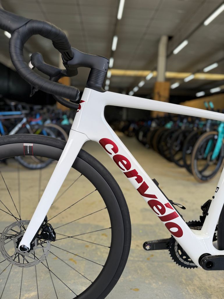 Tweedehands Cervélo Caledonia-5 AXS Carbon 2024 Road & Gravel — afbeelding 20 van 24