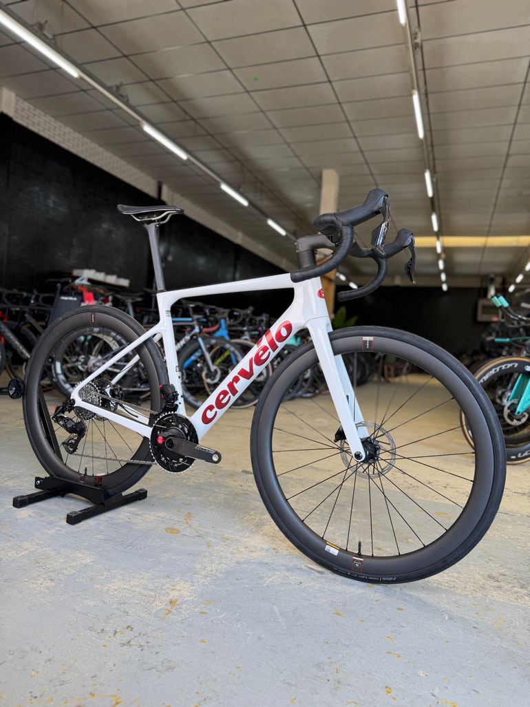 Tweedehands Cervélo Caledonia-5 AXS Carbon 2024 Road & Gravel — afbeelding 2 van 24