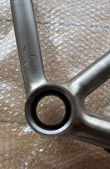 Brugt Leon Torrentibus Genus Frameset 2025 Road & Gravel — billede 16 af 18