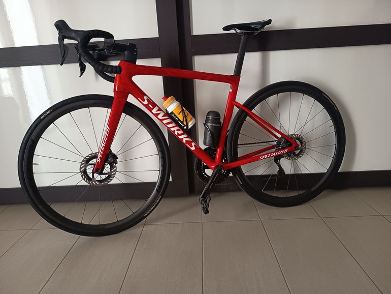 Used Specialized S-Works Tarmac SL8 - Shimano Dura-Ace Di2 2024 2024 Road & Gravel, Red — image 2 of 4