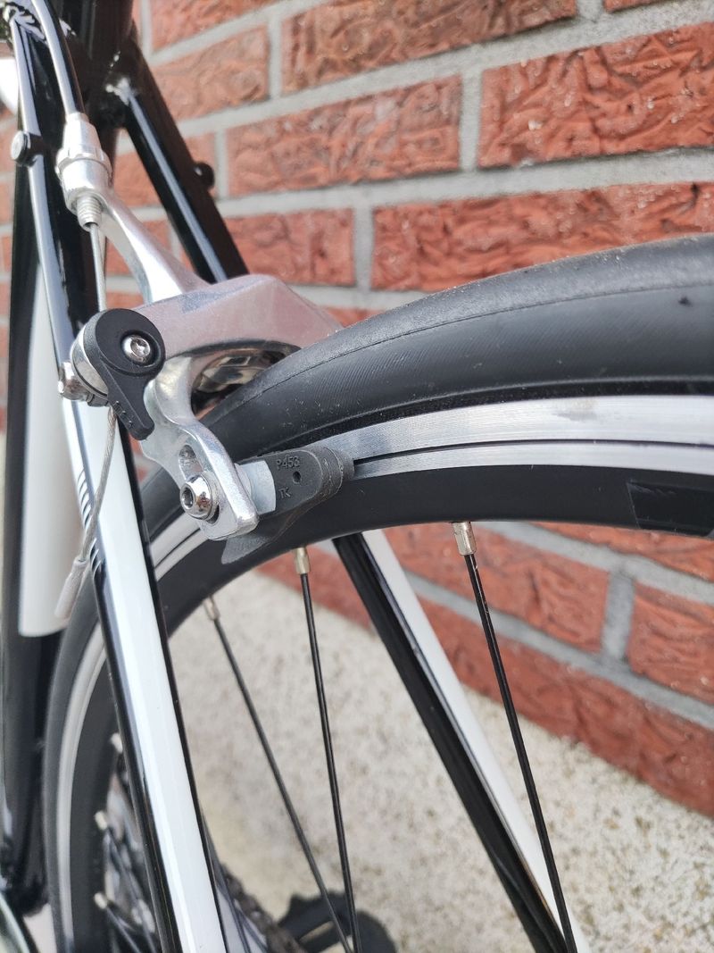 Giant Defy Aluxx 2020 Road & Gravel usato, Nero — immagine 11 di 17