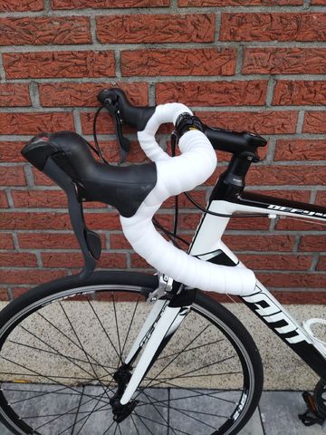 Giant Defy Aluxx 2020 Road & Gravel usato, Nero — immagine 3 di 17