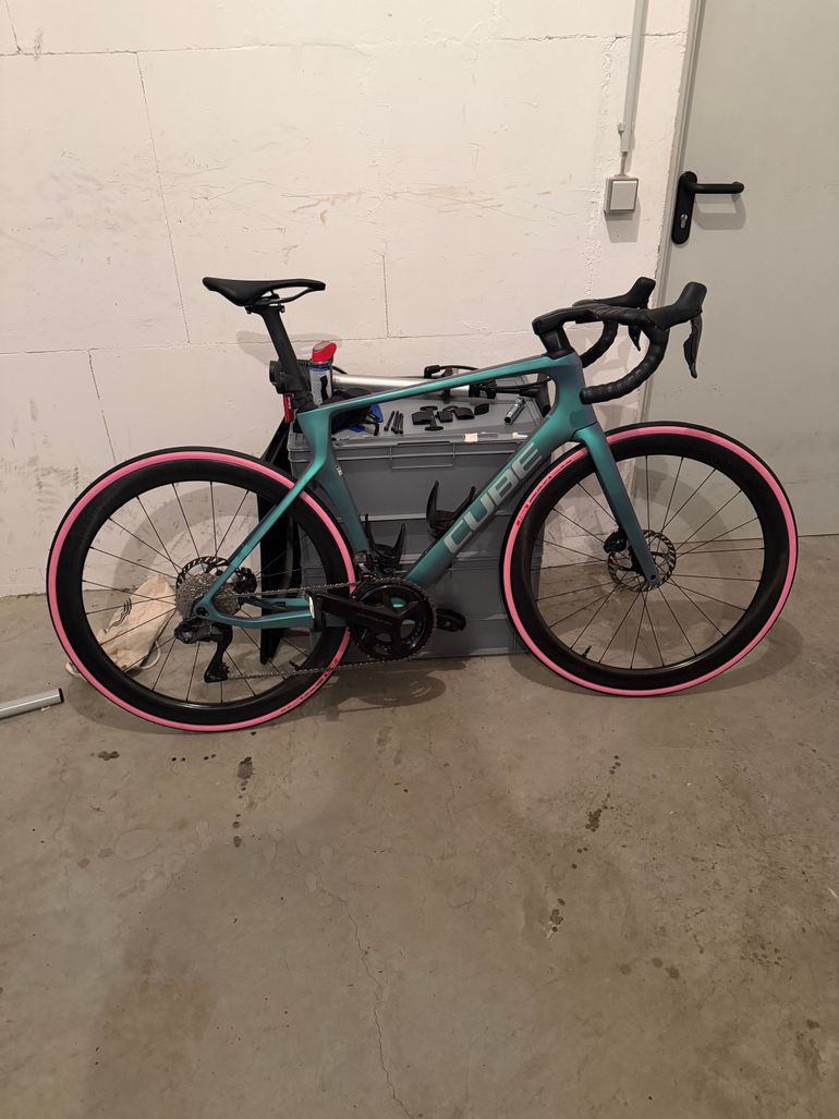 Used CUBE AGREE C:62, PRO 2025 2025 Road & Gravel, Blue — image 1 of 5