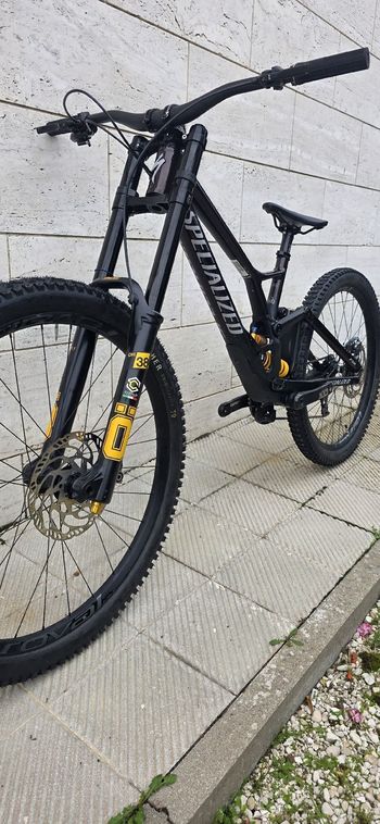 Tweedehands Specialized Demo SRAM X0 2022 Mountainbike — afbeelding 2 van 4