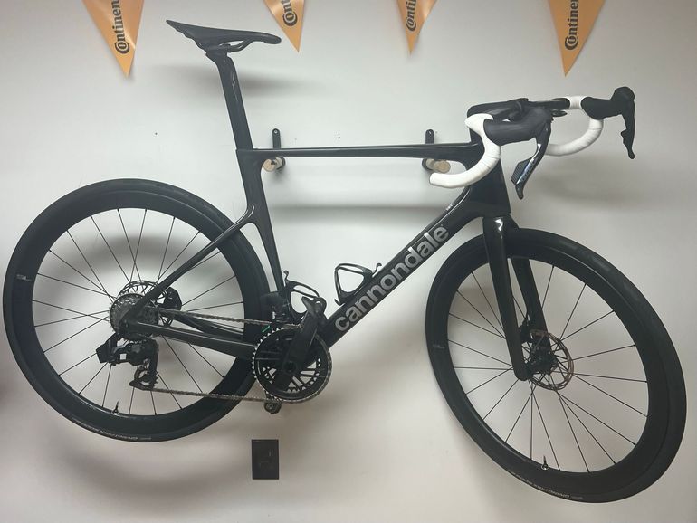 Used Cannondale SuperSix EVO SRAM Force eTap AXS 2027 Road & Gravel, Black — image 1 of 5
