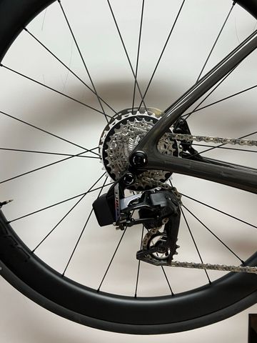 Used Cannondale SuperSix EVO SRAM Force eTap AXS 2027 Road & Gravel, Black — image 3 of 5