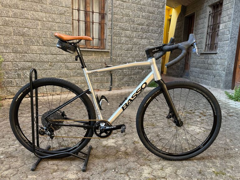 Basso Tera Gravel Sram Apex 1x11 2023 2023 Road & Gravel d'occasion — image 1 sur 5