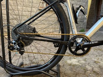Basso Tera Gravel Sram Apex 1x11 2023 2023 Road & Gravel d'occasion — image 3 sur 5